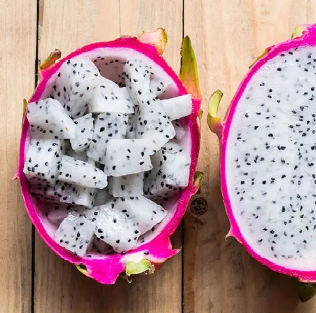 “Fresh slices of pitahaya (dragon fruit)served on a breakfast buffet in Yucatáns.”